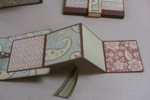 Inside - right side open - front Inside - right side open - front