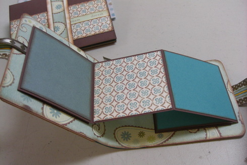 Inside - Left side open - front Inside - Left side open - front