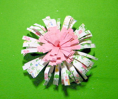 How To Make Paper Fringe Flower How To Make Paper Fringe Flower